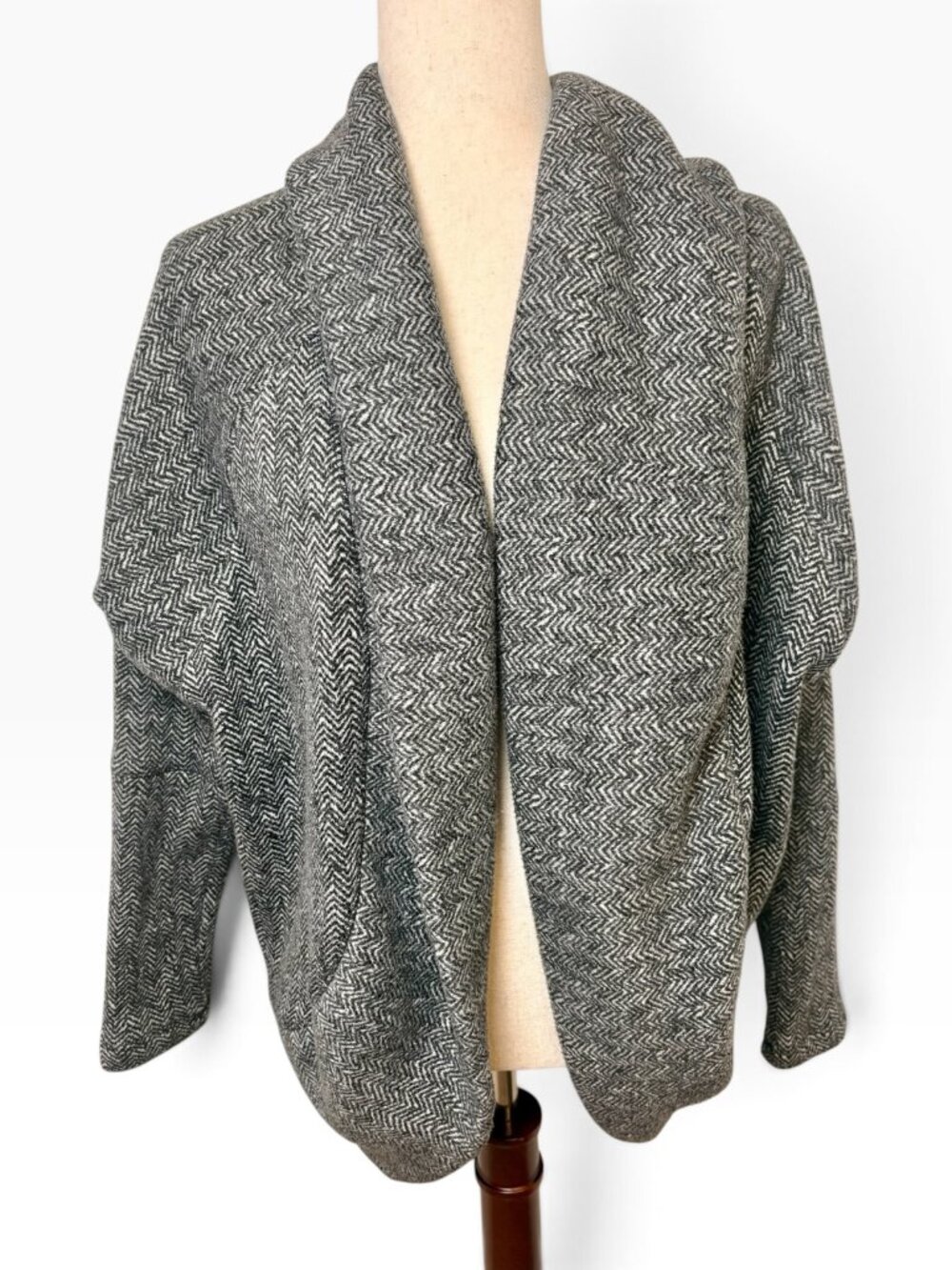 Threads 4 Thought Gray Herringbone Open Front Cardigan Jacket Size Small